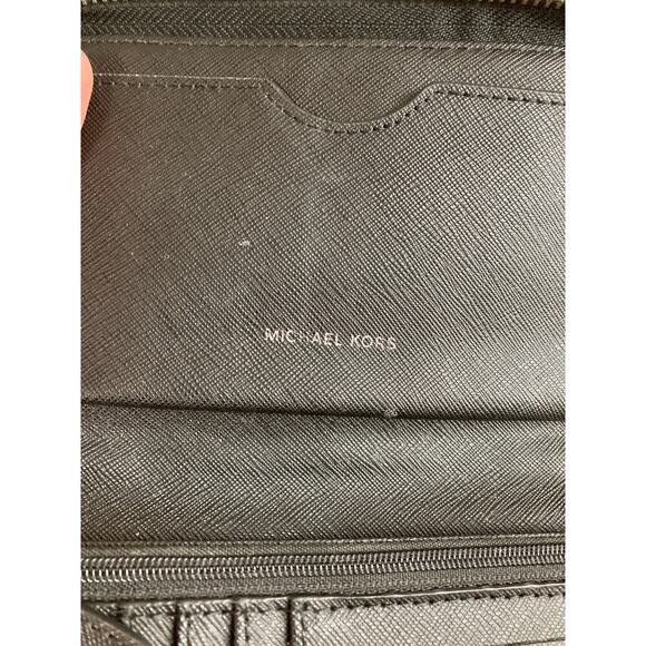 MICHAEL KORS BLACK SAFFIANO LEATHER SIGNATURE PRINT WALLET - Picture 13 of 16